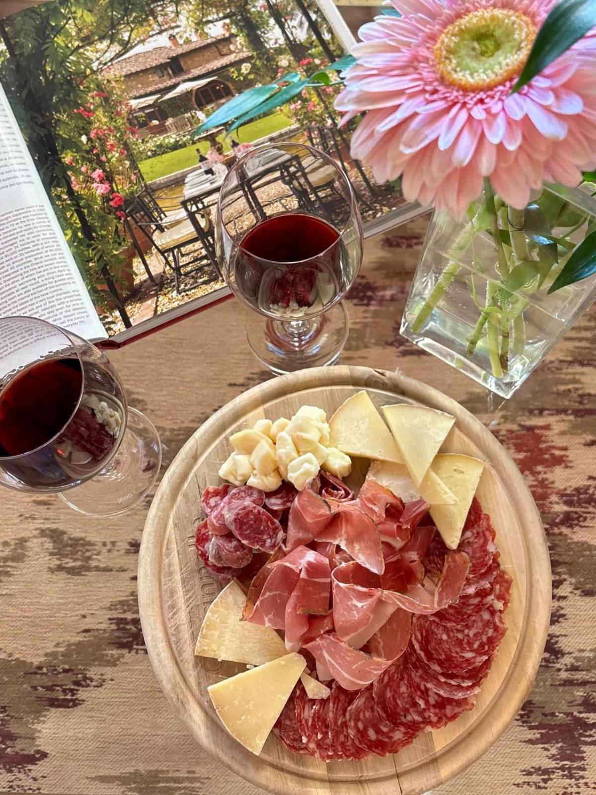 غايولي إن كيانتي Capannelle Wine Resort المظهر الخارجي الصورة